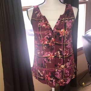 Very good condition Candies blouse!